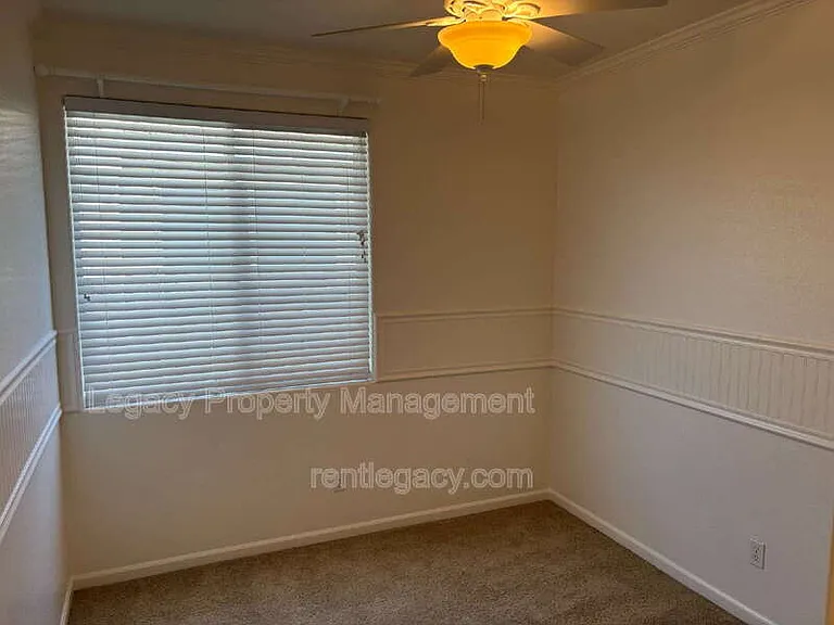 1843 Dawnelle Way — Photo 7