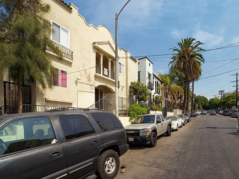 401 Witmer St — Photo 6