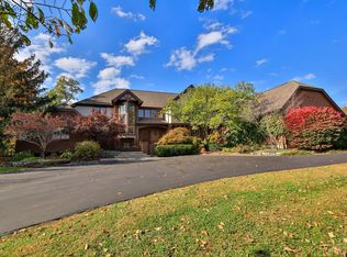 7555 Fernwood Dr, Cincinnati, OH