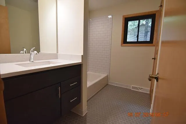 1214 Milwaukee St — Photo 9