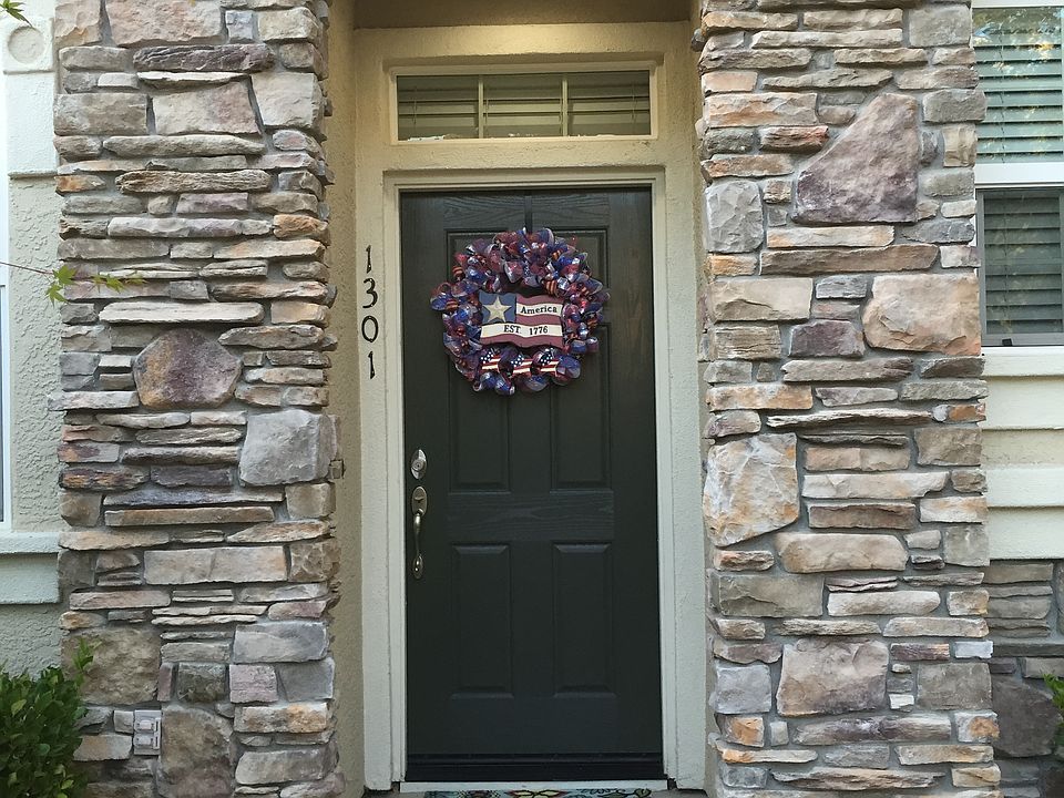 1st image of 1301 Saint Charles Way