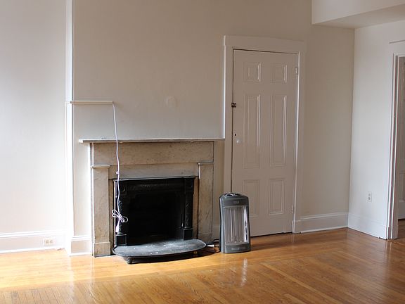 5th image of 1522 Pine St Floor 1