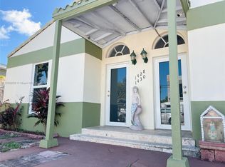 Osceola Groves, Miami, FL 33145