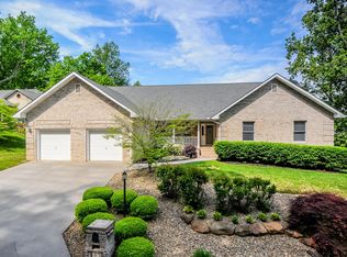 1011 Saint Johns Dr LOT 395, Maryville, TN 37801