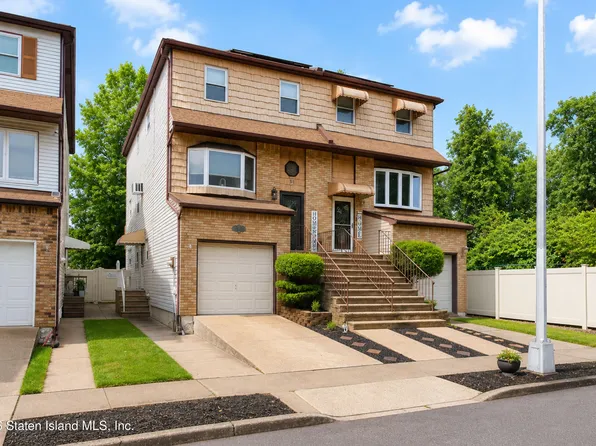 52 Cottonwood Ct, Staten Island, NY 10308