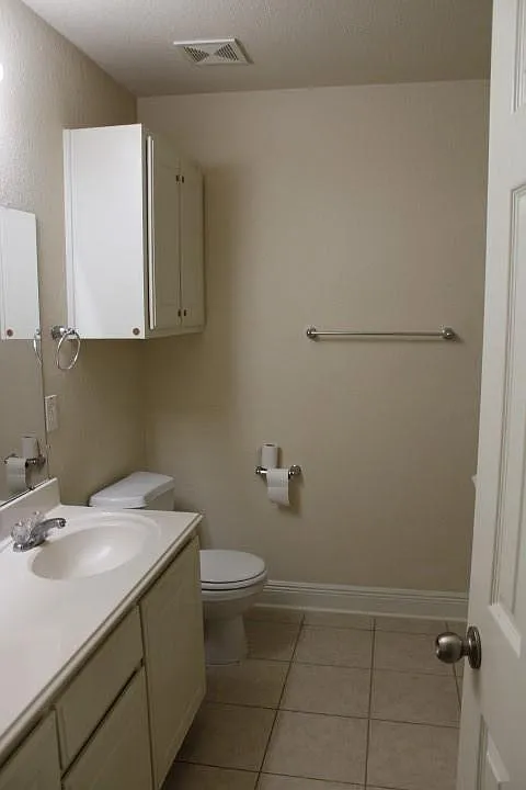 3 bed, 2.0 bath, 1538 sqft, $2,050 — Photo 4