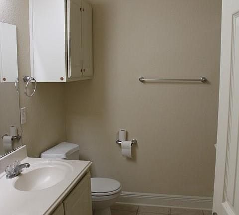 4th image of 18114 Surrey Lake Ln