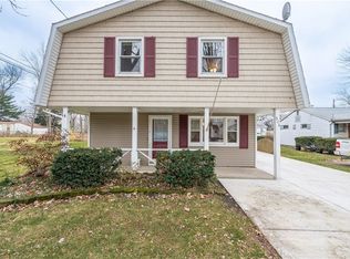 928 Howard Dr, Vermilion, OH 44089