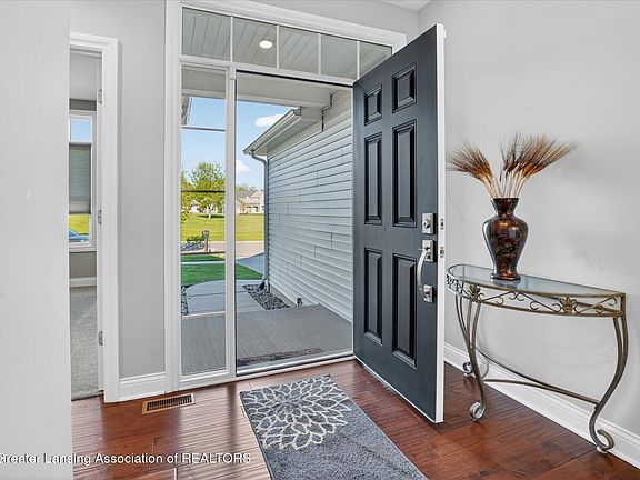 4th image of 1311 Kalorama Way