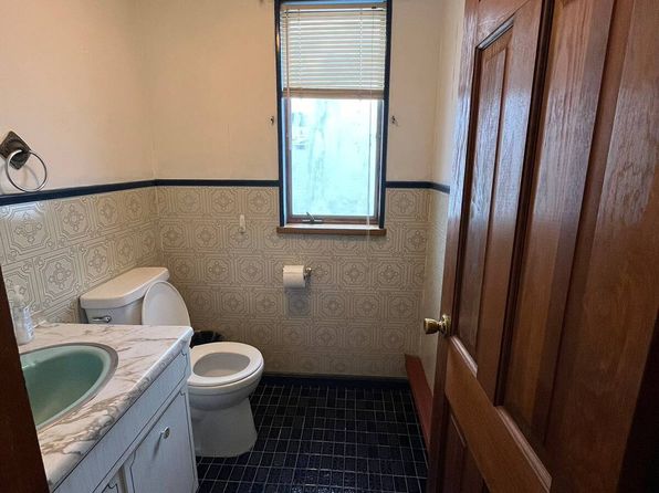 39 N Bellevue Ave APT 2