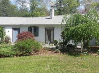 1034 West St, Amherst, MA 01002