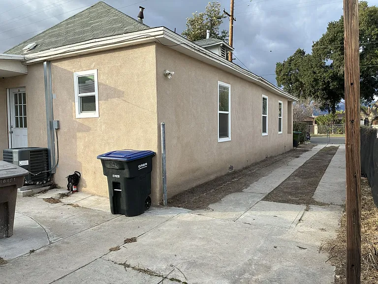 RV T 162 -164 — Photo 17