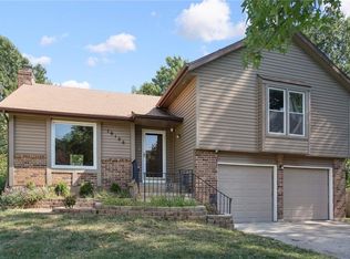 16106 W 154th Ter, Olathe, KS 66062