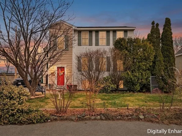 118 Mount Washington St Unit D, Lowell, MA 01854