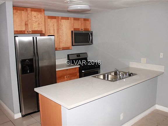 3rd image of 128 Linn Ln