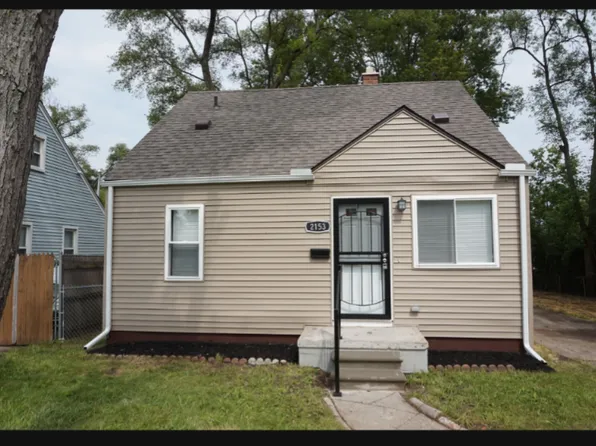 2153 Isabelle St, Inkster, MI 48141
