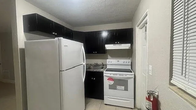400 Metcalf Ct — Photo 69