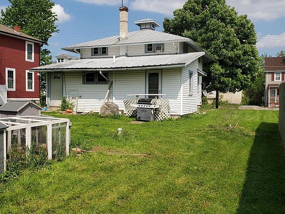 2nd image of 113 S Congress St