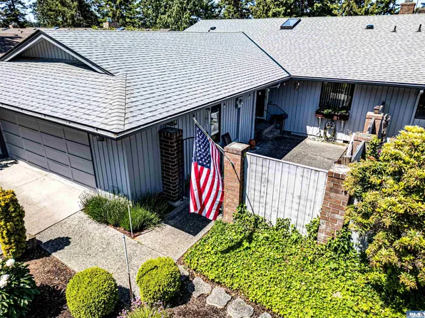 134 Hilltop Dr Unit C, Sequim, WA 98382