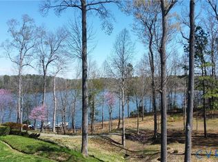 24 Spinnaker Cove Dr, Midlothian, VA