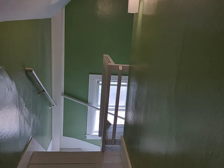 30 Grinnell St #2 — Photo 11