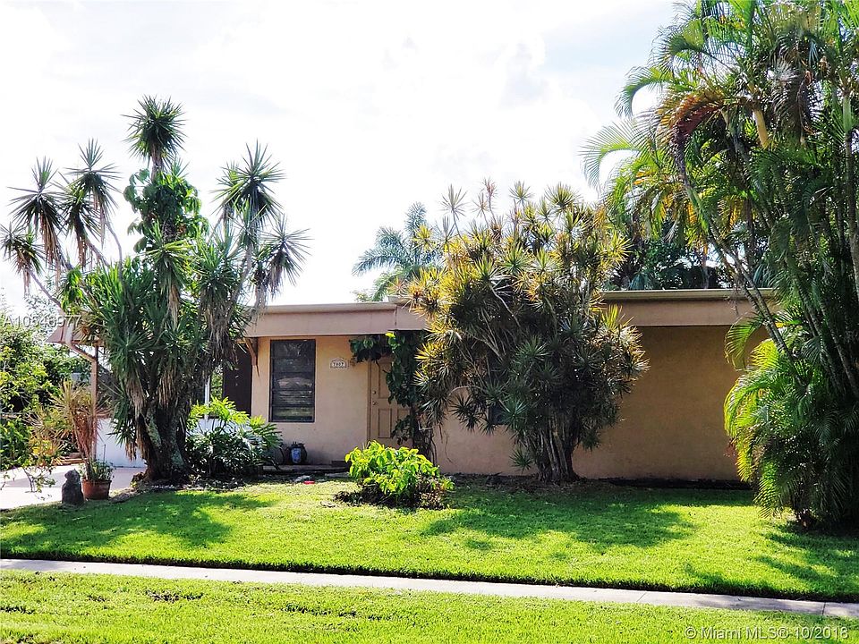 1st image of 7907 NW 67th Ave