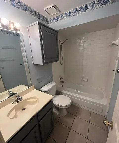 553 Raintree Cir — Photo 7