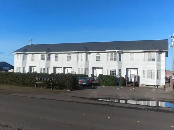 130 E Chance A La Mer NE #D, Ocean Shores, WA 98569
