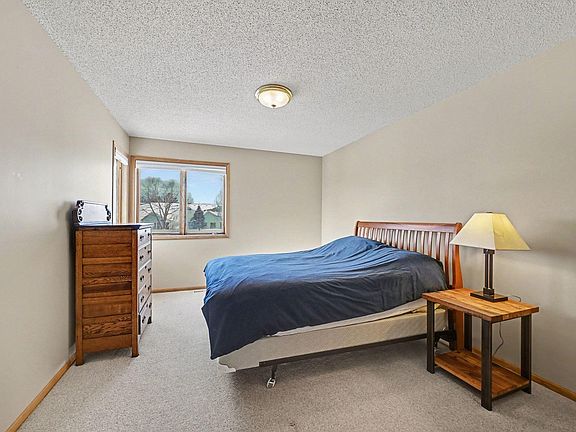 5th image of 1112 Heywood Rd