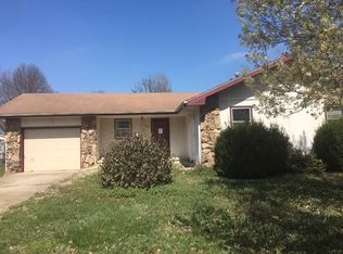 203 Cherry Ln, Willard, MO 65781