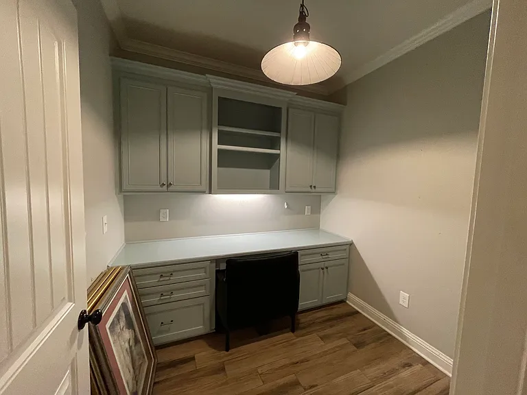 512 Linden Cir — Photo 17