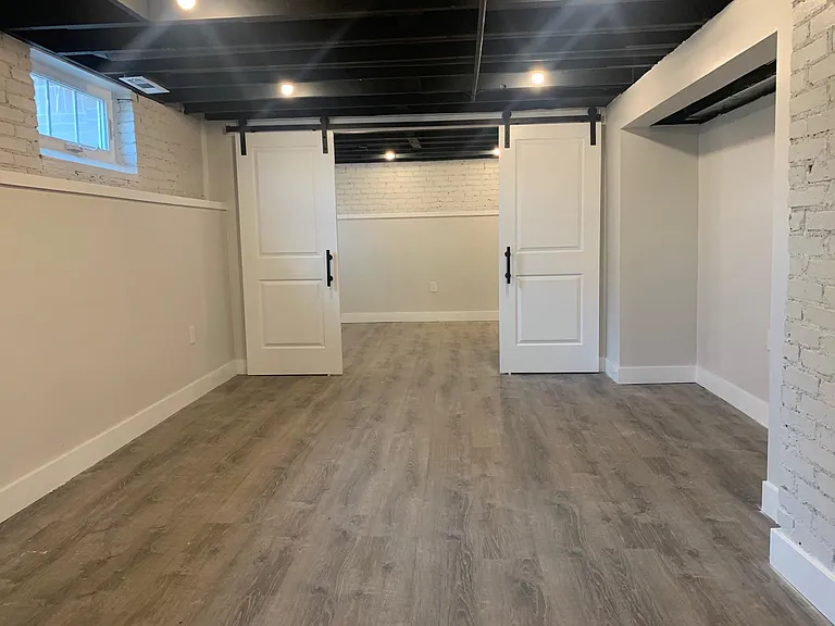2222 S Acoma St — Photo 16