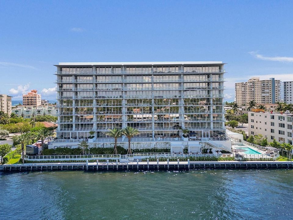 1st image of 407 N Riverside Drive #204