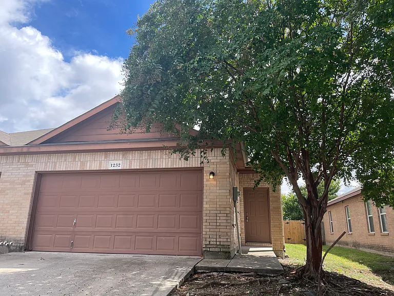 1232 Redman Ave — Photo 8