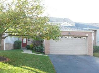 7067 Clubview Dr, Bridgeville, PA 15017
