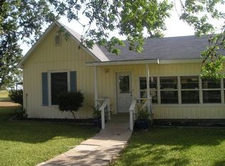 16 County Road 250, Ganado, TX 77962