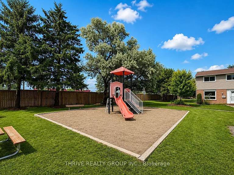 40 Tiffany Dr #60 — Photo 3
