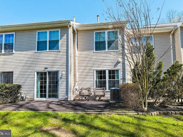 775 Quail Pl, Woodbury, NJ 08096