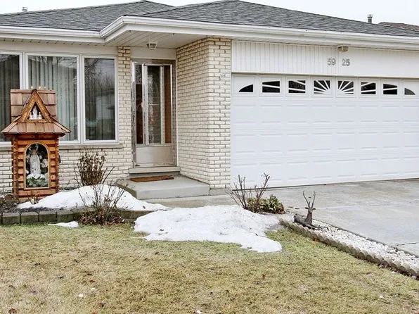 5925 W 75th Pl, Burbank, IL 60459