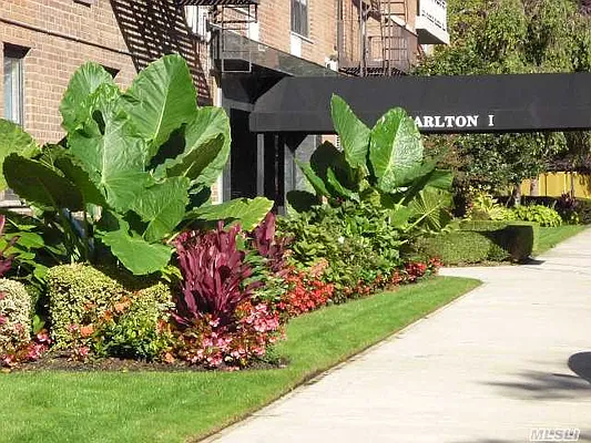 Sold by Douglas Elliman | media 15