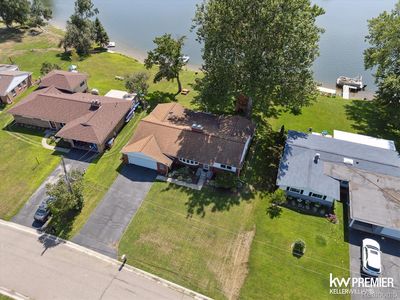 475 Berry Patch Ln, White Lake, MI, 48386
