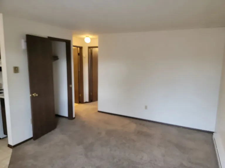 3019 S Whipple Rd — Photo 5