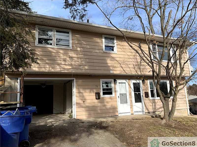 2nd image of 71 Ellen St