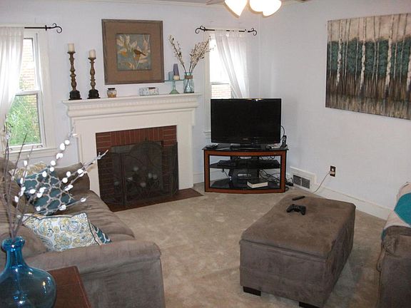 4th image of 265 Diamond Ave