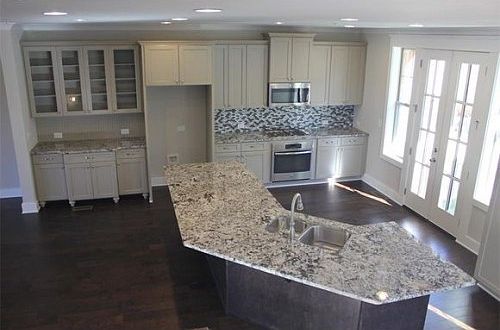 4th image of 1718 Reynolds Cir SE