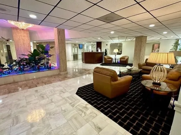 10777 W Sample Rd, Pompano Beach, FL