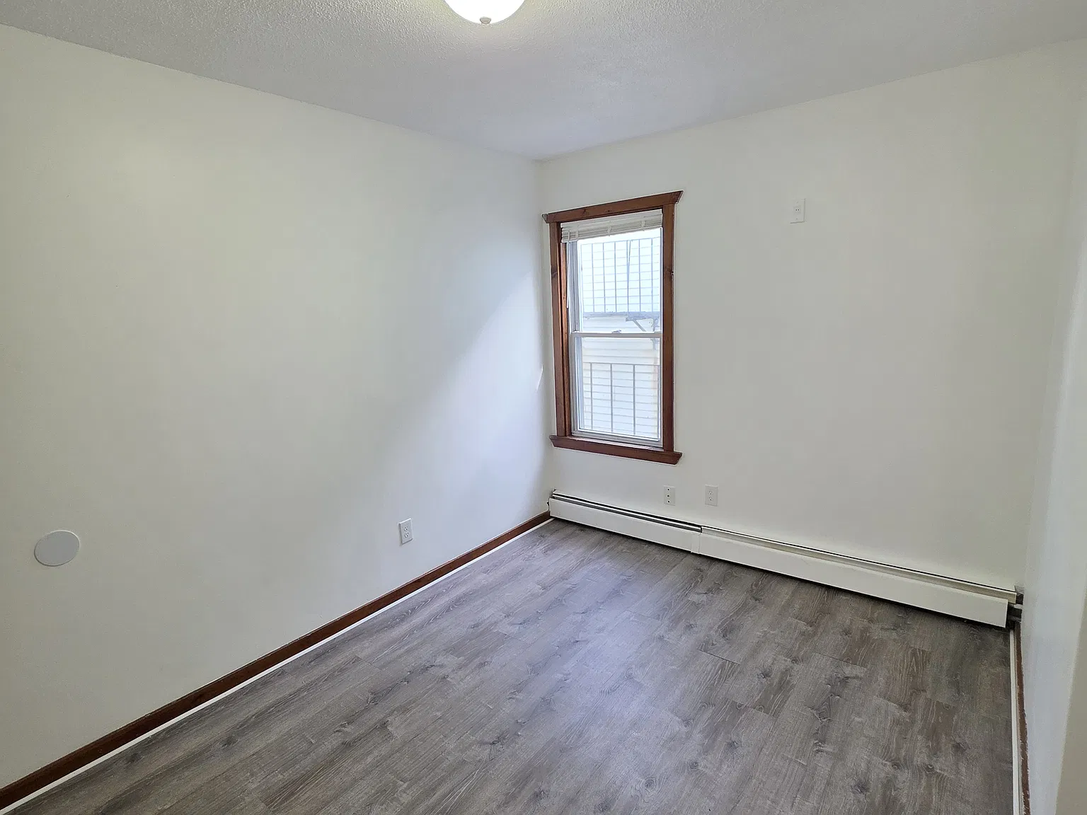  87 Manville Rd 3rdFlr 2B/1B FreshPaint NEWFloors PetsOK Prkg Laundry — Photo 4