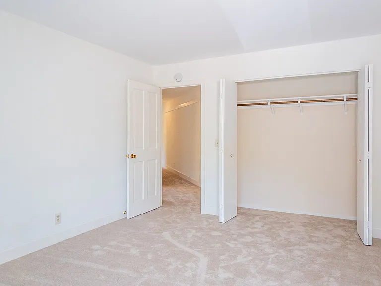27 Meadow Hill Dr — Photo 36
