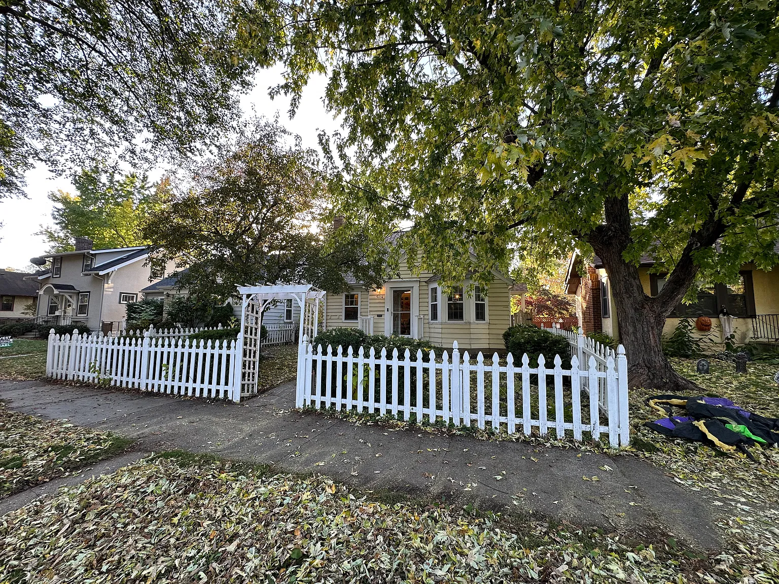3 bed, 1595 sqft, $945 — Photo 1