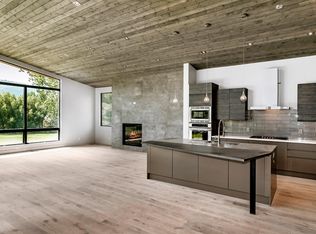 547 Rawhide Rd, Edwards, CO 81632